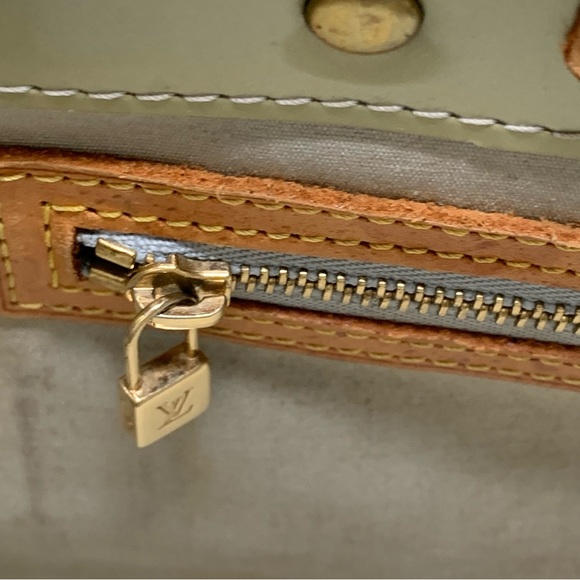 Price Drop Authentic Louis Vuitton Vernis Bag - Picture 14 of 17